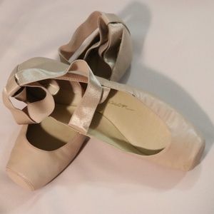 Jessica Simpson Blush/ Nude Ballet Flats